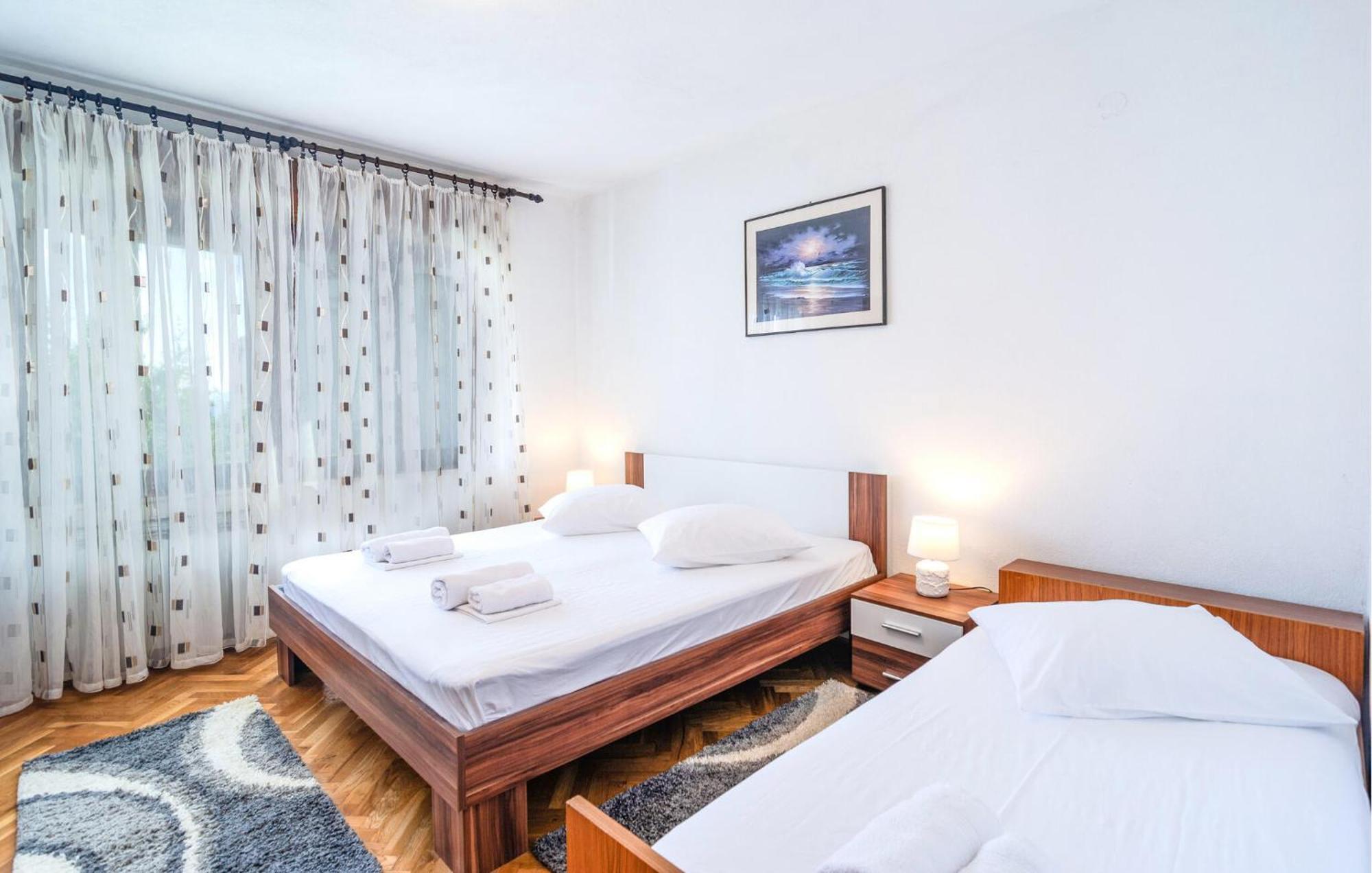 Amazing Apartment In Podstrana With Wifi Exteriér fotografie